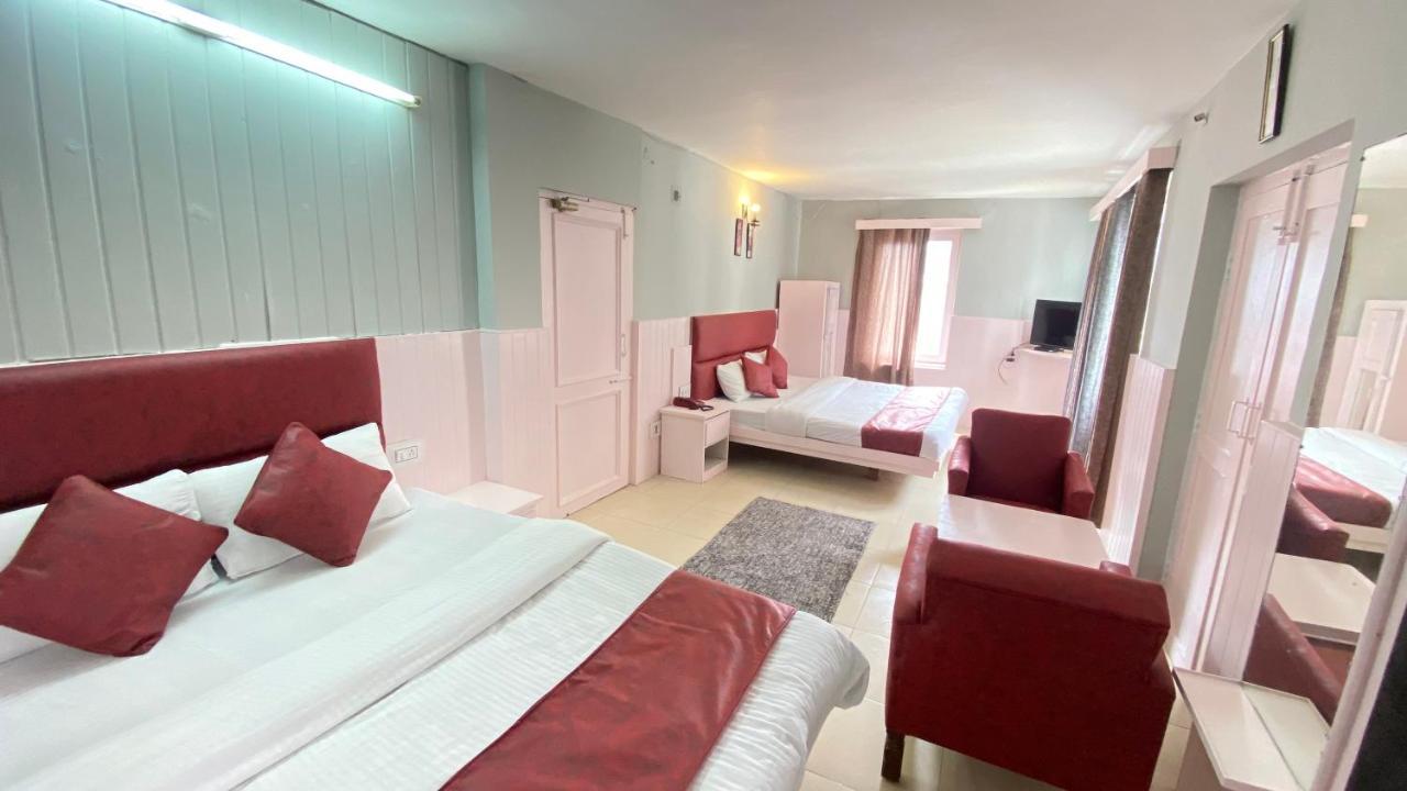 Hotel Meadows View, Near Mall Road Manali Buitenkant foto