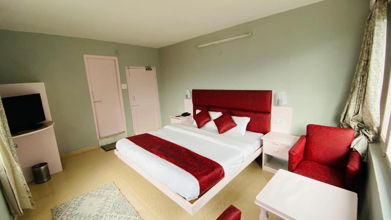 Hotel Meadows View, Near Mall Road Manali Buitenkant foto